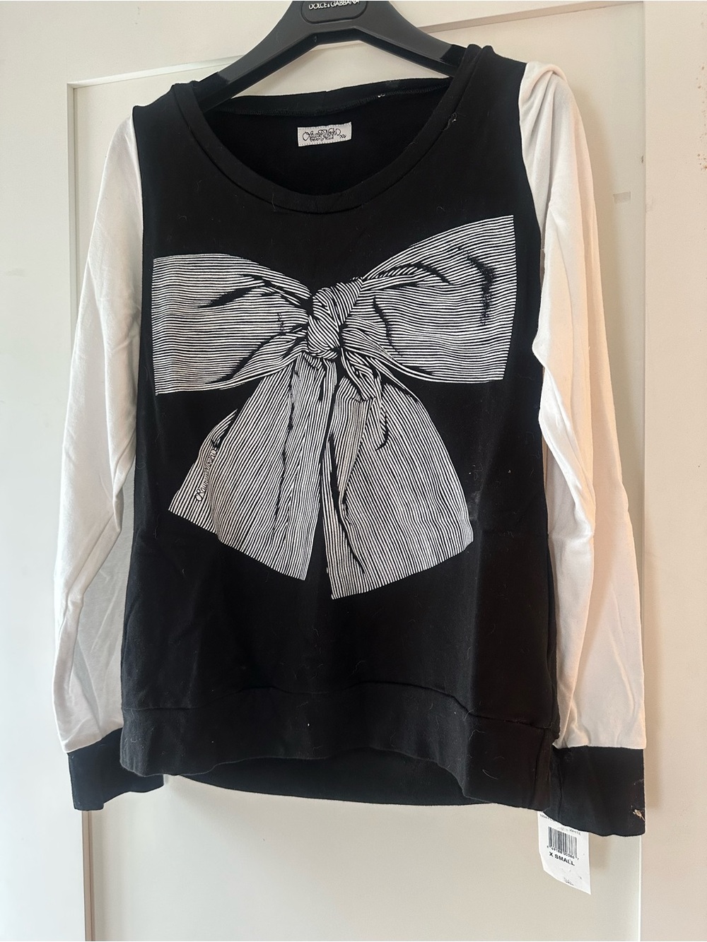 Lauren Moshi Black Pullover with White Bow Graphic and White Sleeves